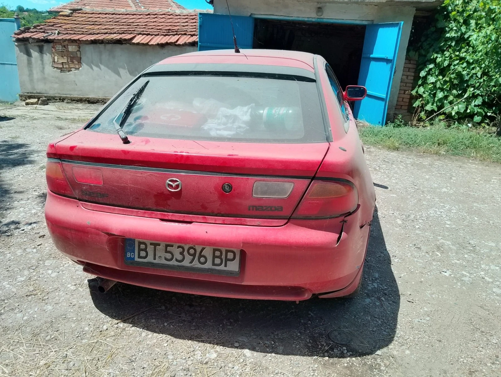 Mazda 323 1.5 16V, снимка 4 - Автомобили и джипове - 54910571