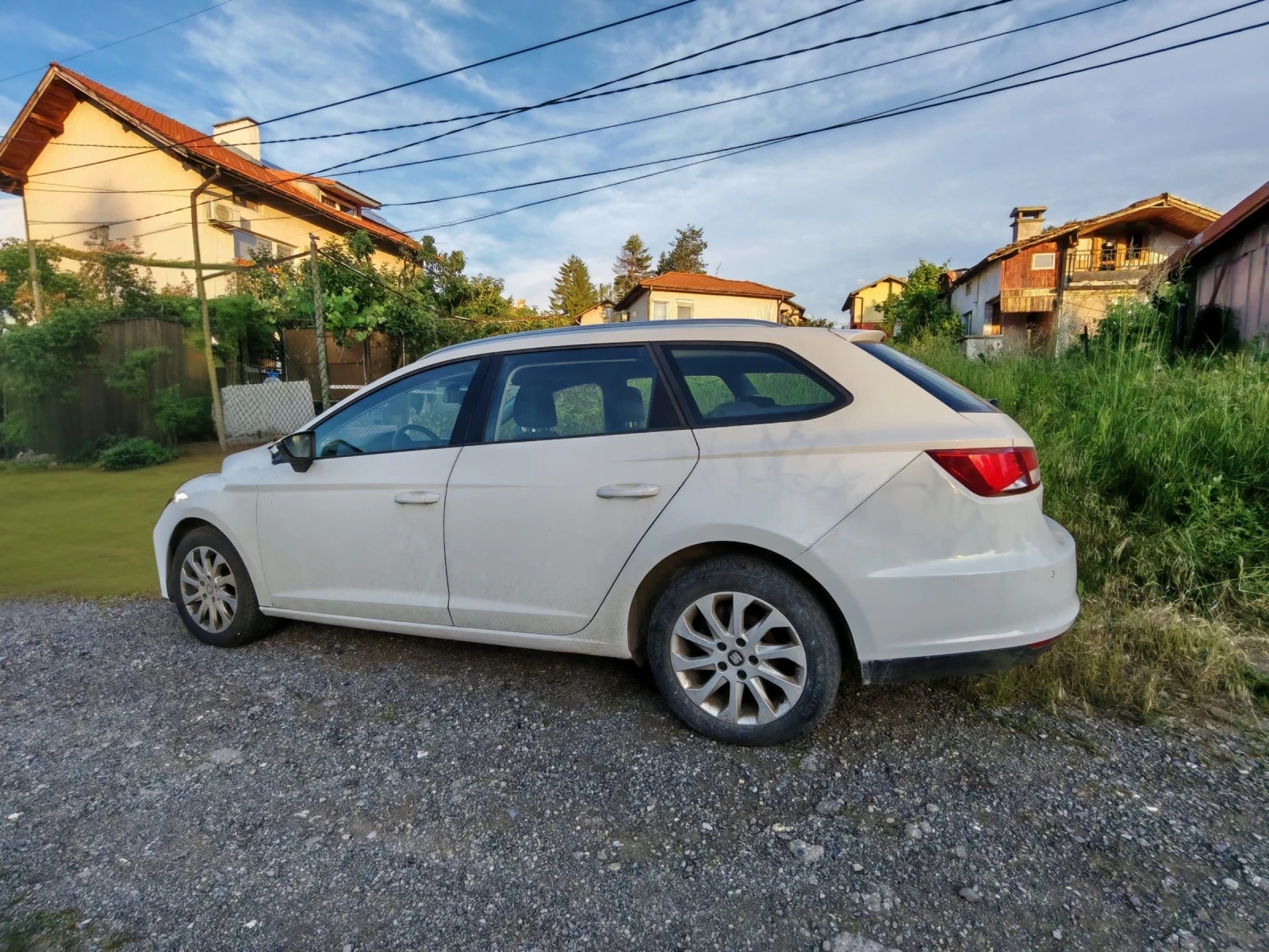 Seat Leon, снимка 3 - Автомобили и джипове - 54925039