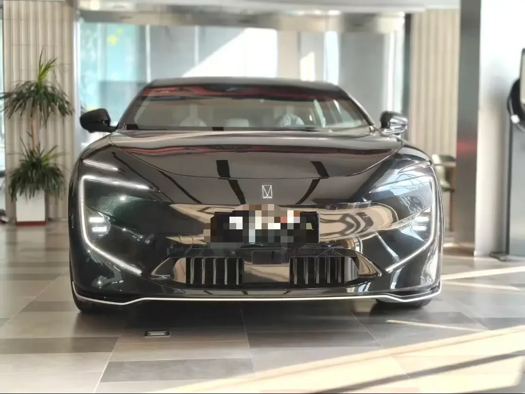 Avatr 12 Ultra Edition AWD 94.53kWh, снимка 2 - Автомобили и джипове - 55075354