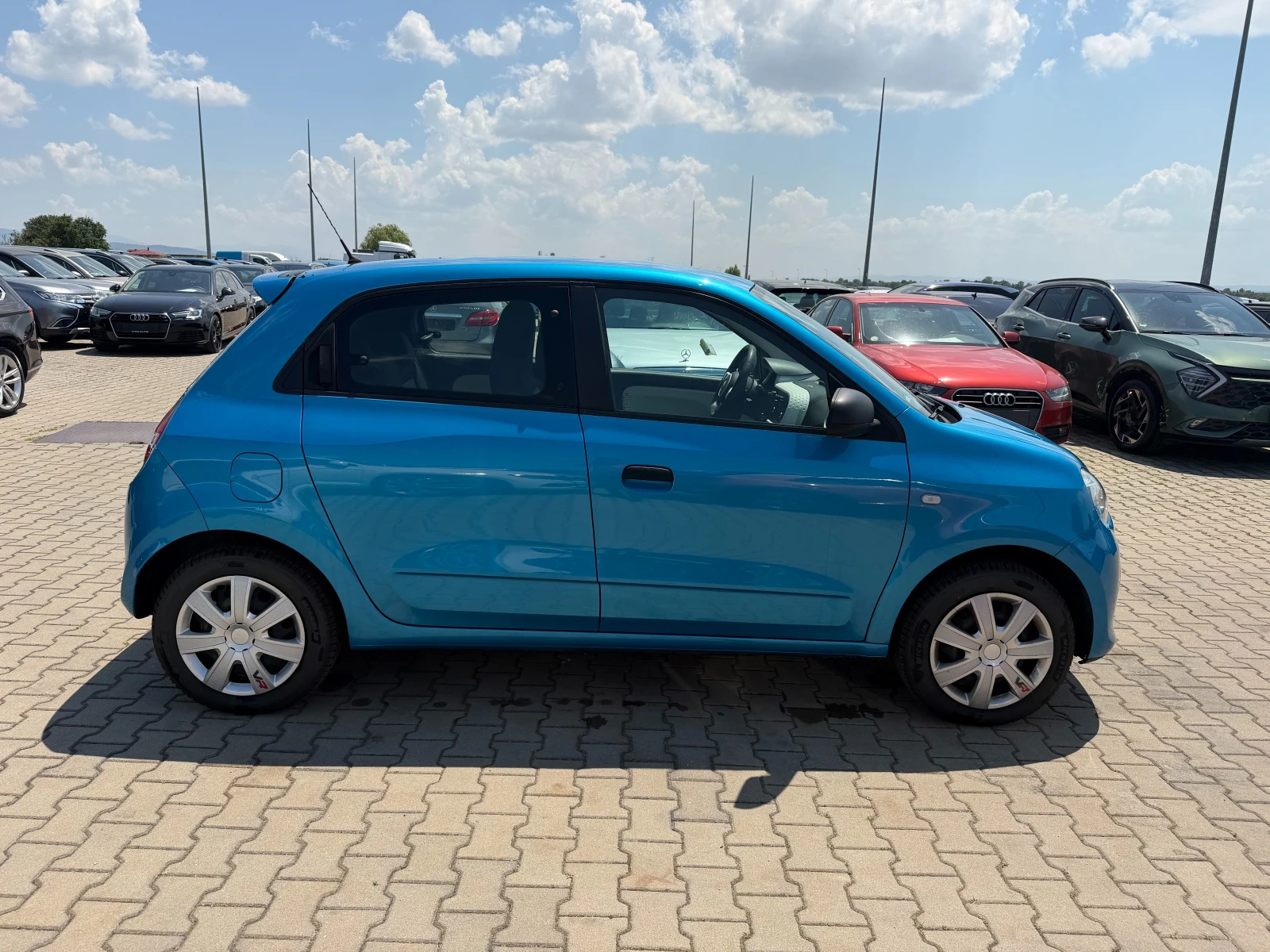Renault Twingo 1.0SCe EURO 6, снимка 5 - Автомобили и джипове - 55101751