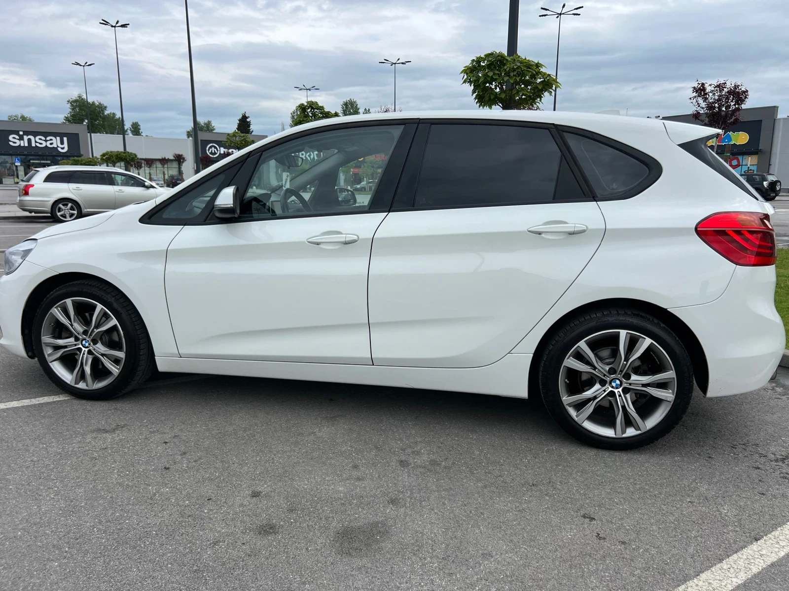 BMW 2 Active Tourer 1.8 Navi Full, снимка 3 - Автомобили и джипове - 55444112