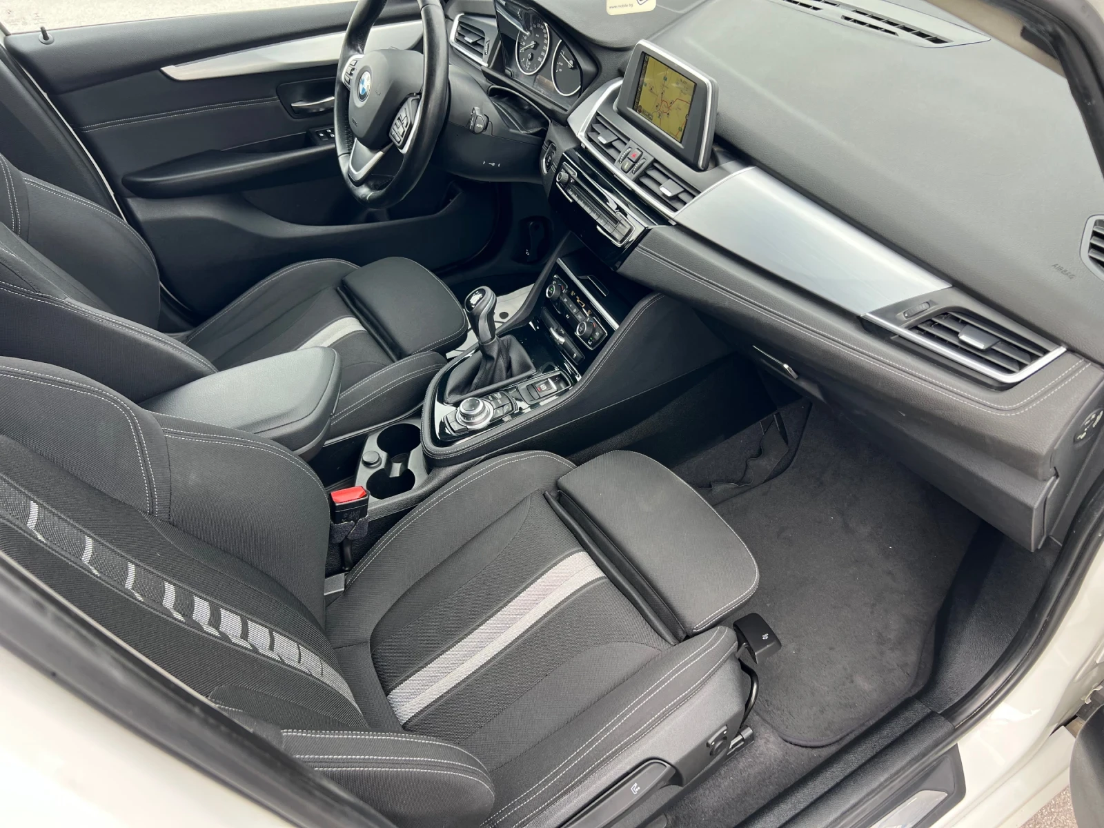 BMW 2 Active Tourer 1.8 Navi Full, снимка 11 - Автомобили и джипове - 55444112