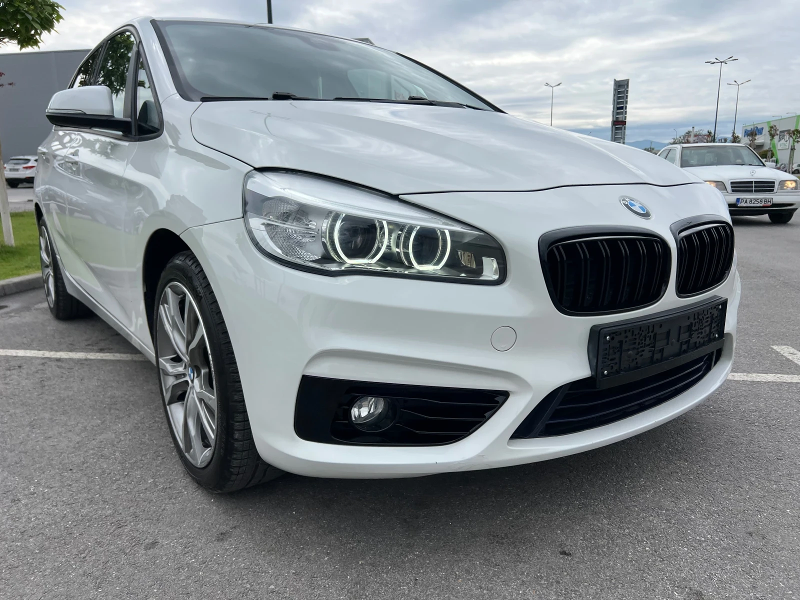 BMW 2 Active Tourer 1.8 Navi Full, снимка 8 - Автомобили и джипове - 55444112