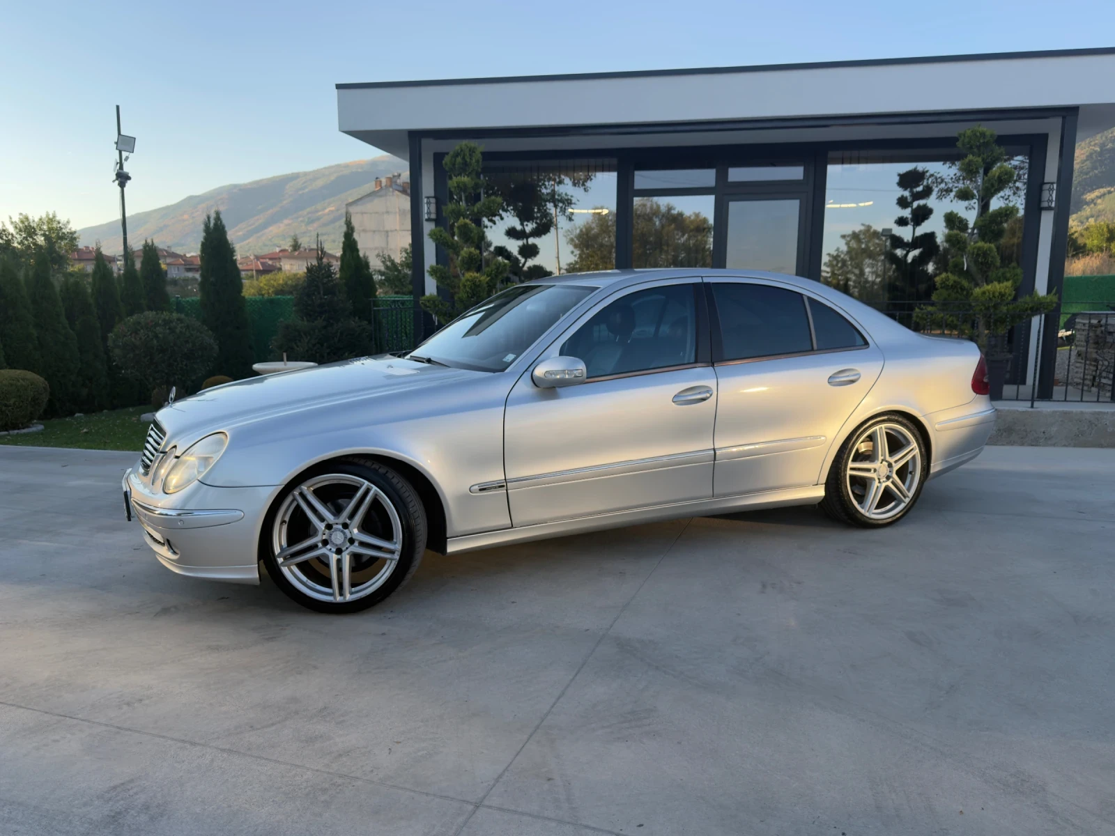 Mercedes-Benz E 320 Avantgarde/Navi/�������/ | Mobile.bg � ����������� 3