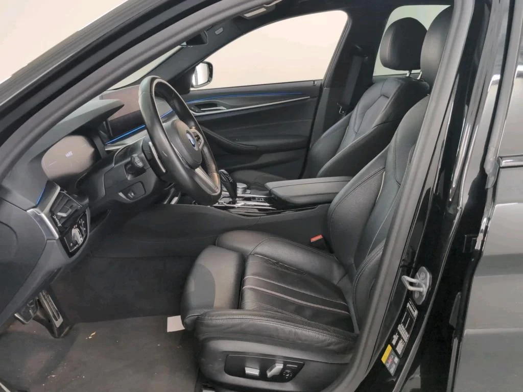 BMW 520 PLUG IN HYBRID LEATHER NAVI CAM LED, снимка 5 - Автомобили и джипове - 56306425