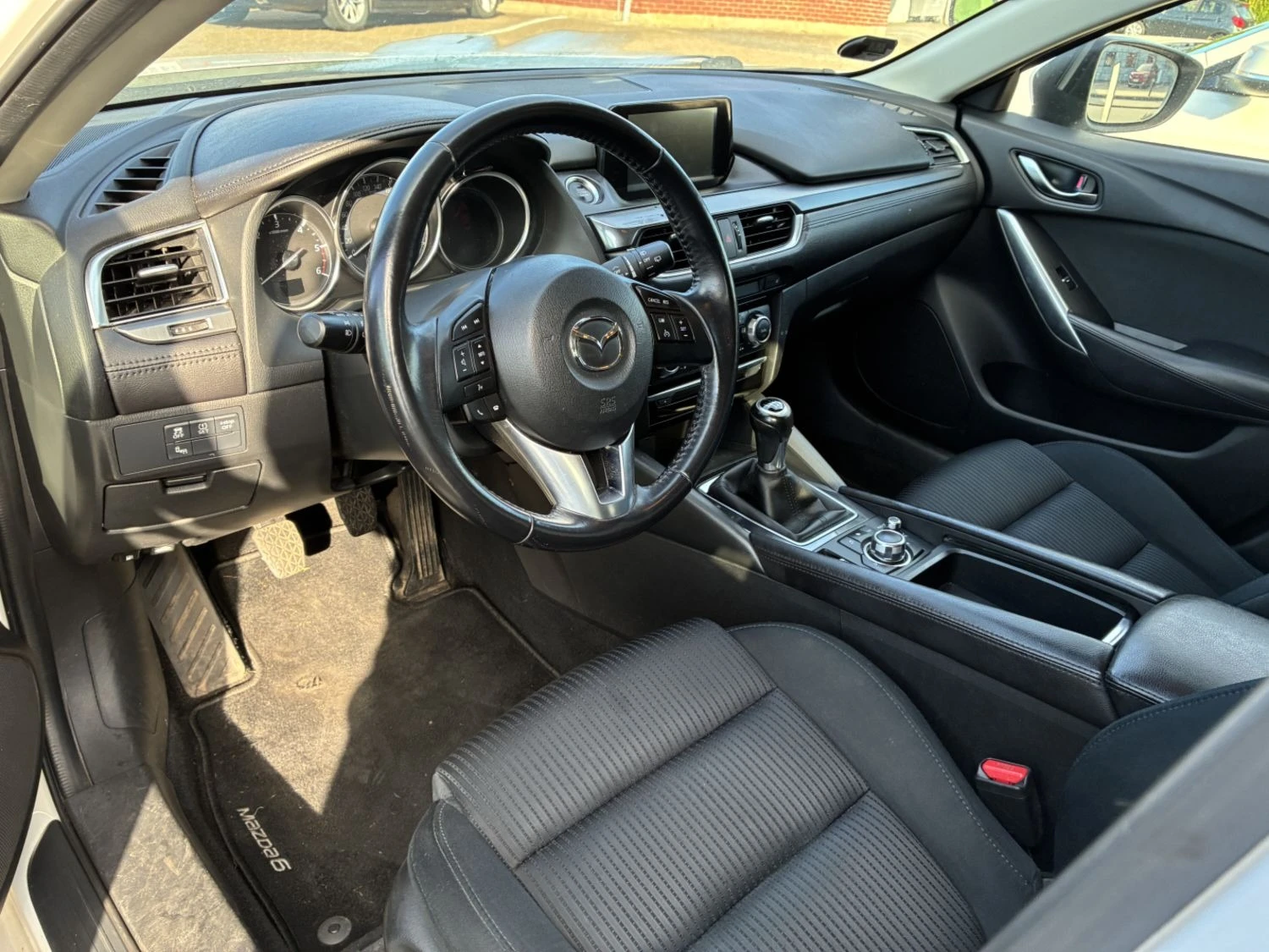 Mazda 6 Kombi, снимка 11 - Автомобили и джипове - 56369694