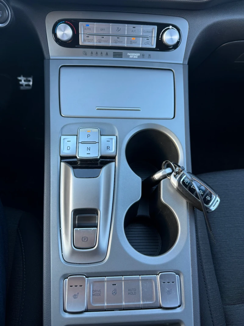 Hyundai Kona ГАРАНЦИОНЕН, снимка 12 - Автомобили и джипове - 52504005