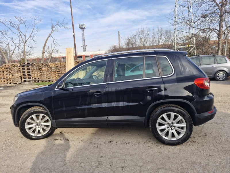 VW Tiguan 2.0 TDI, снимка 3 - Автомобили и джипове - 52848642