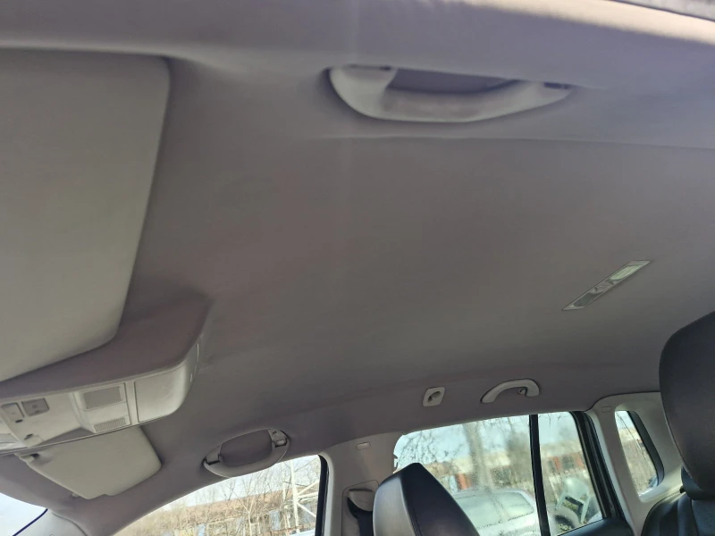 VW Tiguan 2.0 TDI, снимка 13 - Автомобили и джипове - 52848642