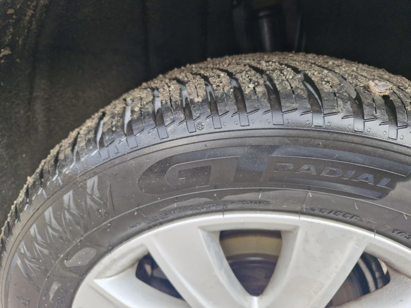 VW Tiguan 2.0 TDI, снимка 17 - Автомобили и джипове - 52848642