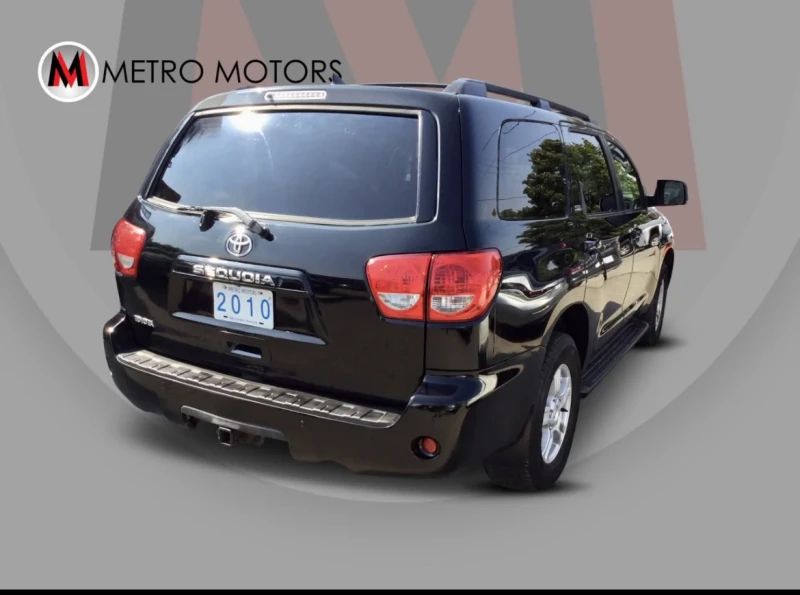 Toyota Sequoia SR5 * * 8 МЕСТА * * CARFAX * * АВТО КРЕДИТ * * , снимка 4 - Автомобили и джипове - 52862677