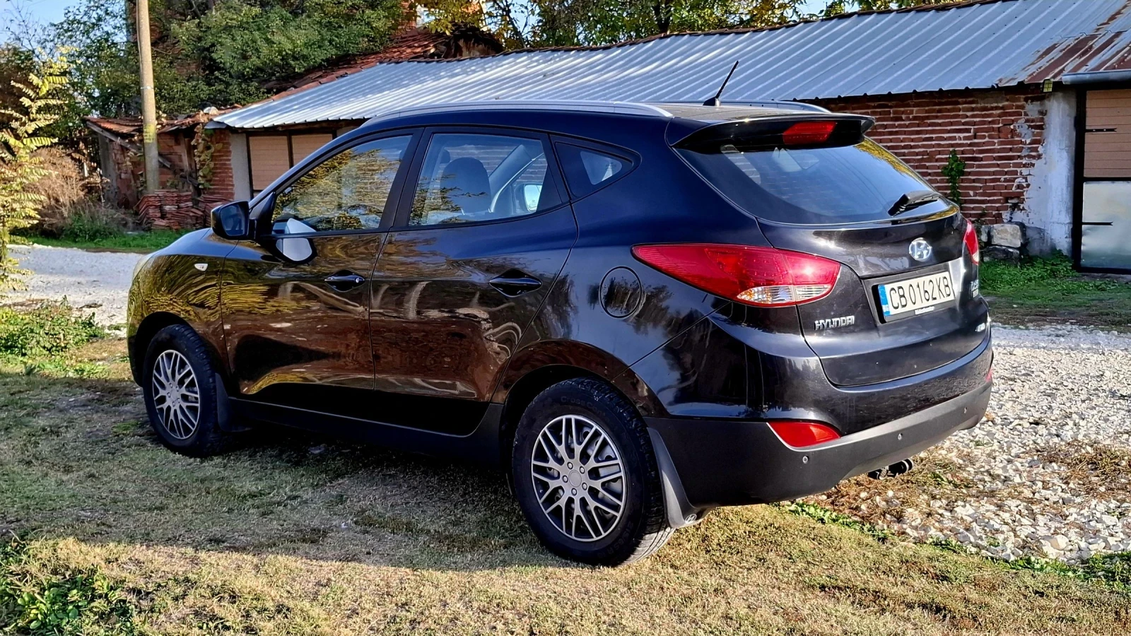 Hyundai IX35  2.0 CRDi 4WD - 136 к.с - изображение 4