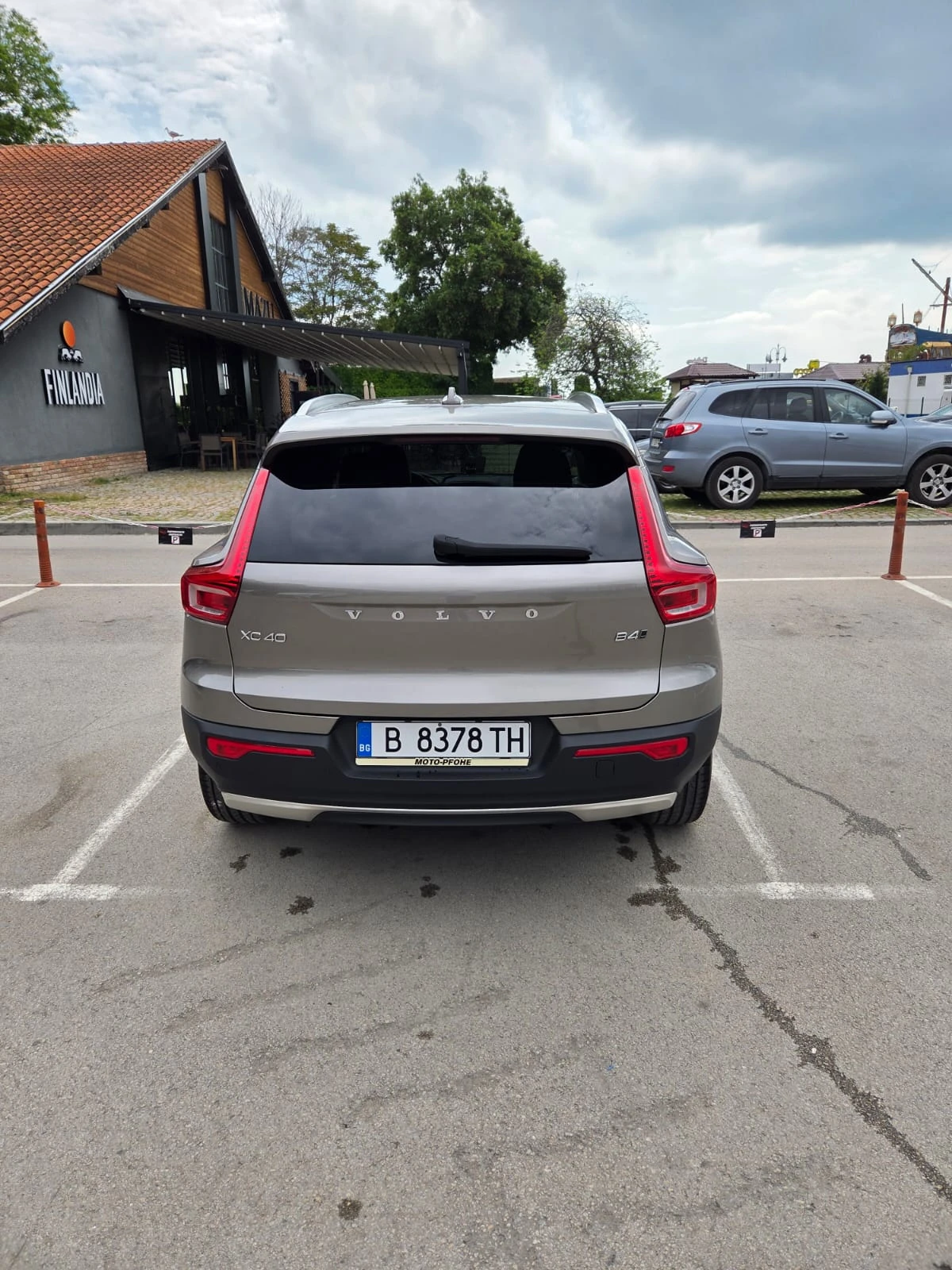 Volvo XC40 B4 - изображение 4
