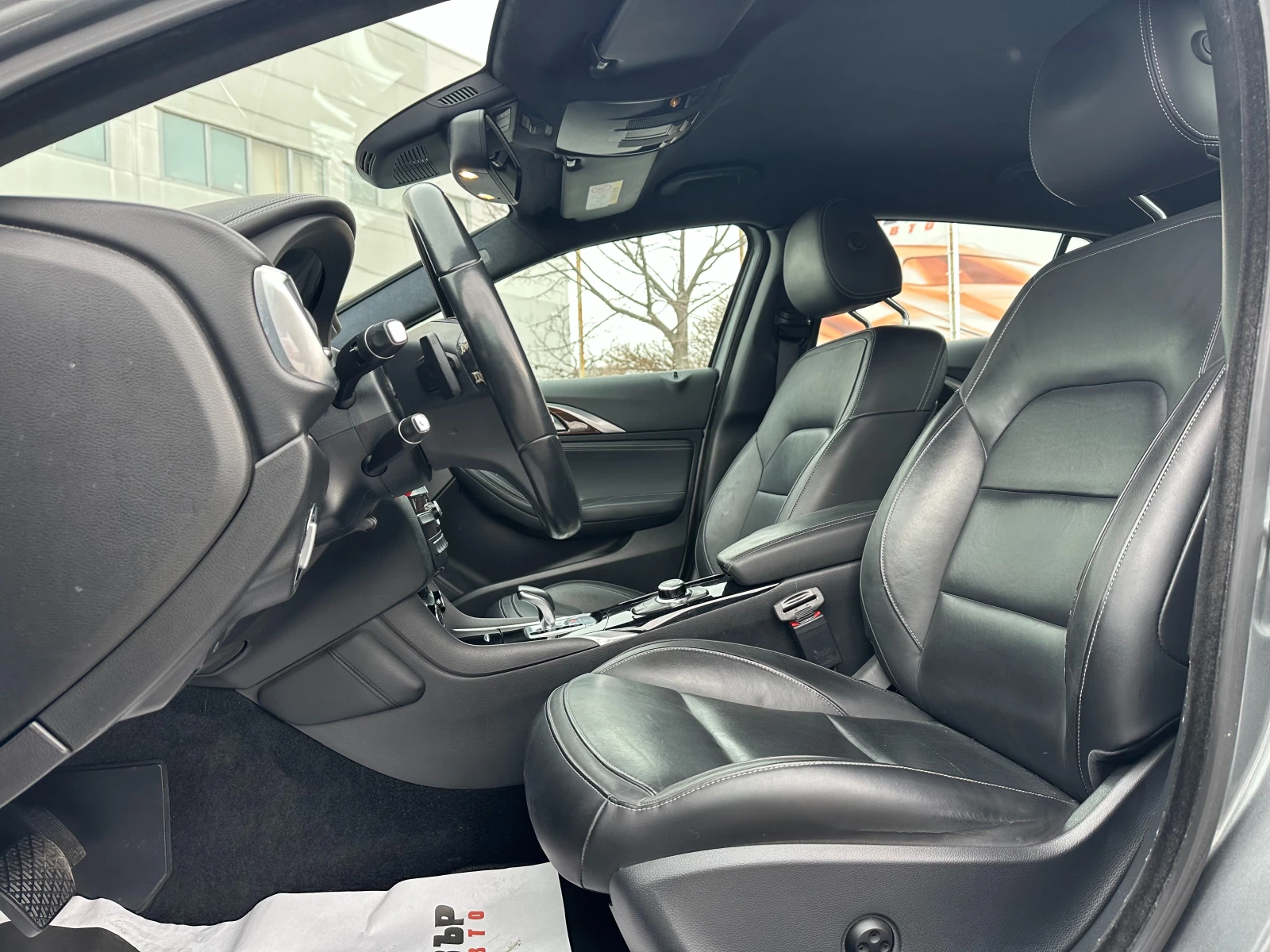 Infiniti Q30 2.2d 170 к.с./ГАРАНЦИЯ ОТ КЕНТАВЪР  - изображение 8