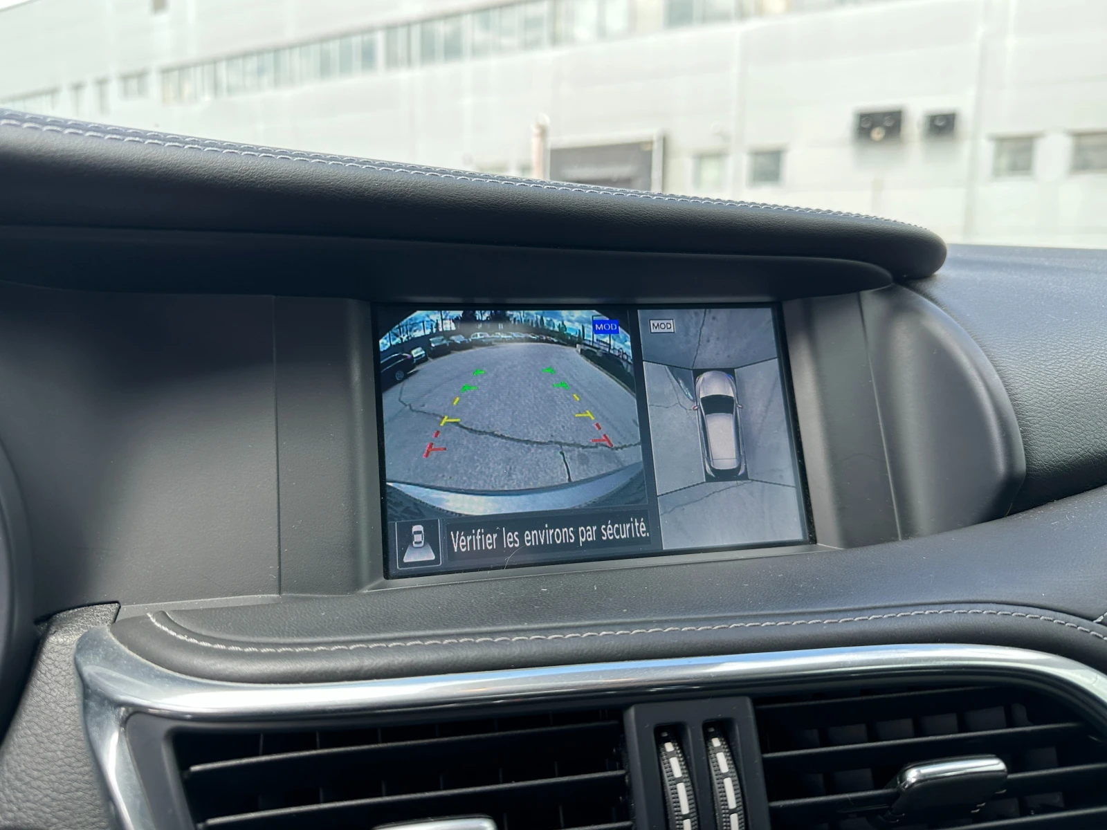 Infiniti Q30 2.2d 170 к.с.AWD//ГАРАНЦИЯ/БАРТЕР/ЛИЗИНГ/КОМЕНТАР, снимка 14 - Автомобили и джипове - 53035244