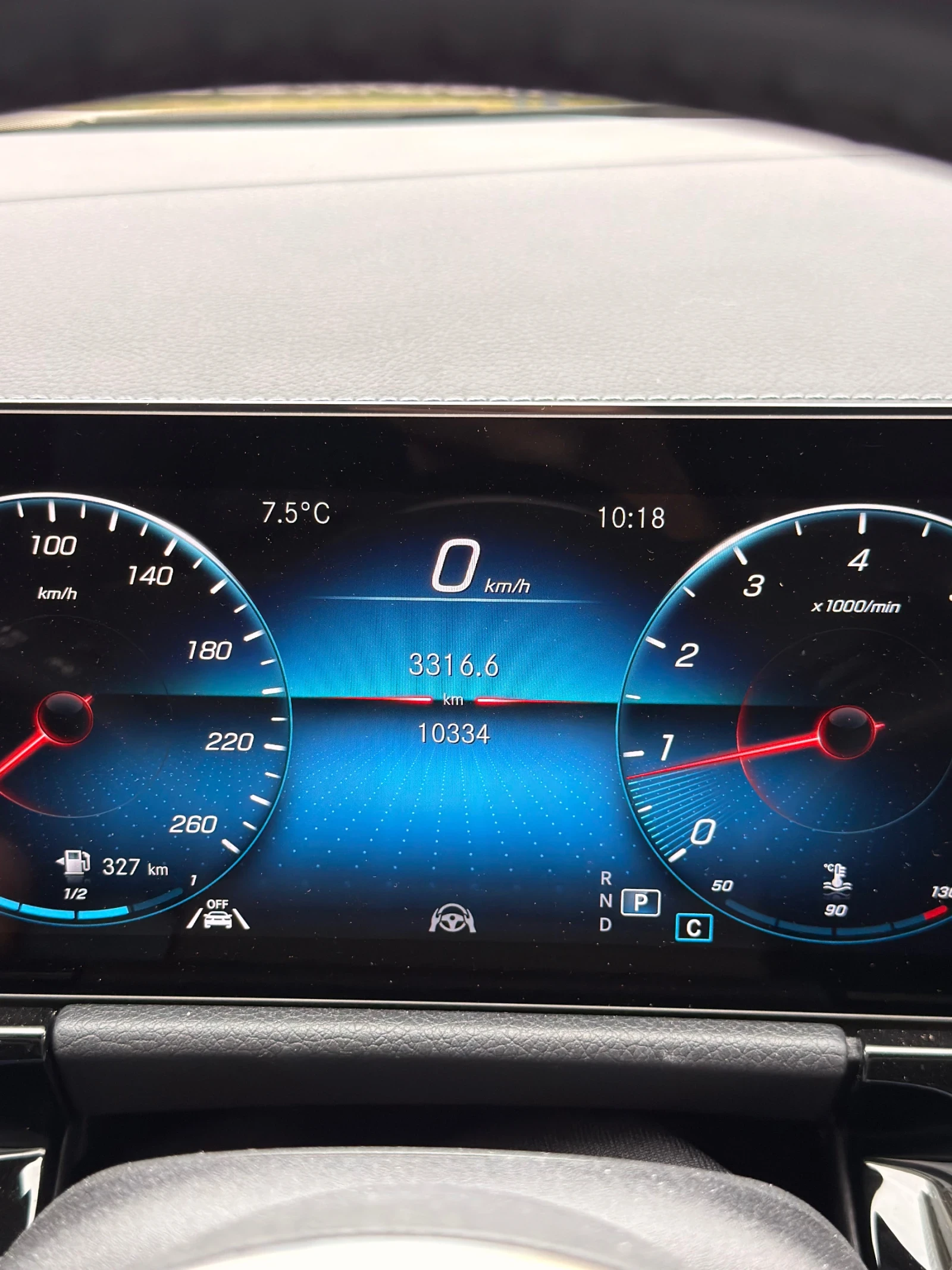 Mercedes-Benz GLA 250 4 matic, снимка 16 - Автомобили и джипове - 53891785