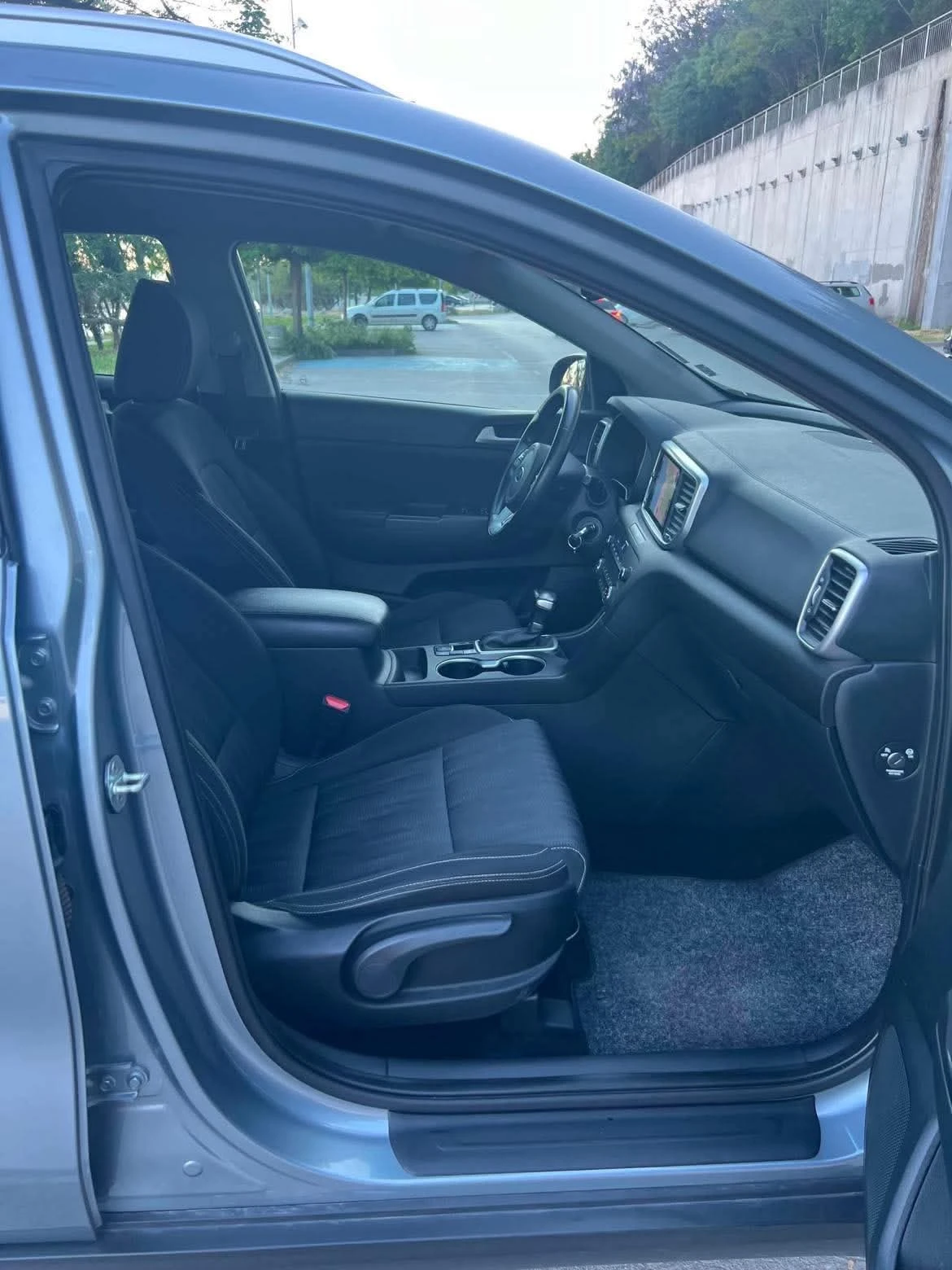 Kia Sportage 1.6 Turbo 4x4, гаранция до м.03.2028, снимка 10 - Автомобили и джипове - 54579374