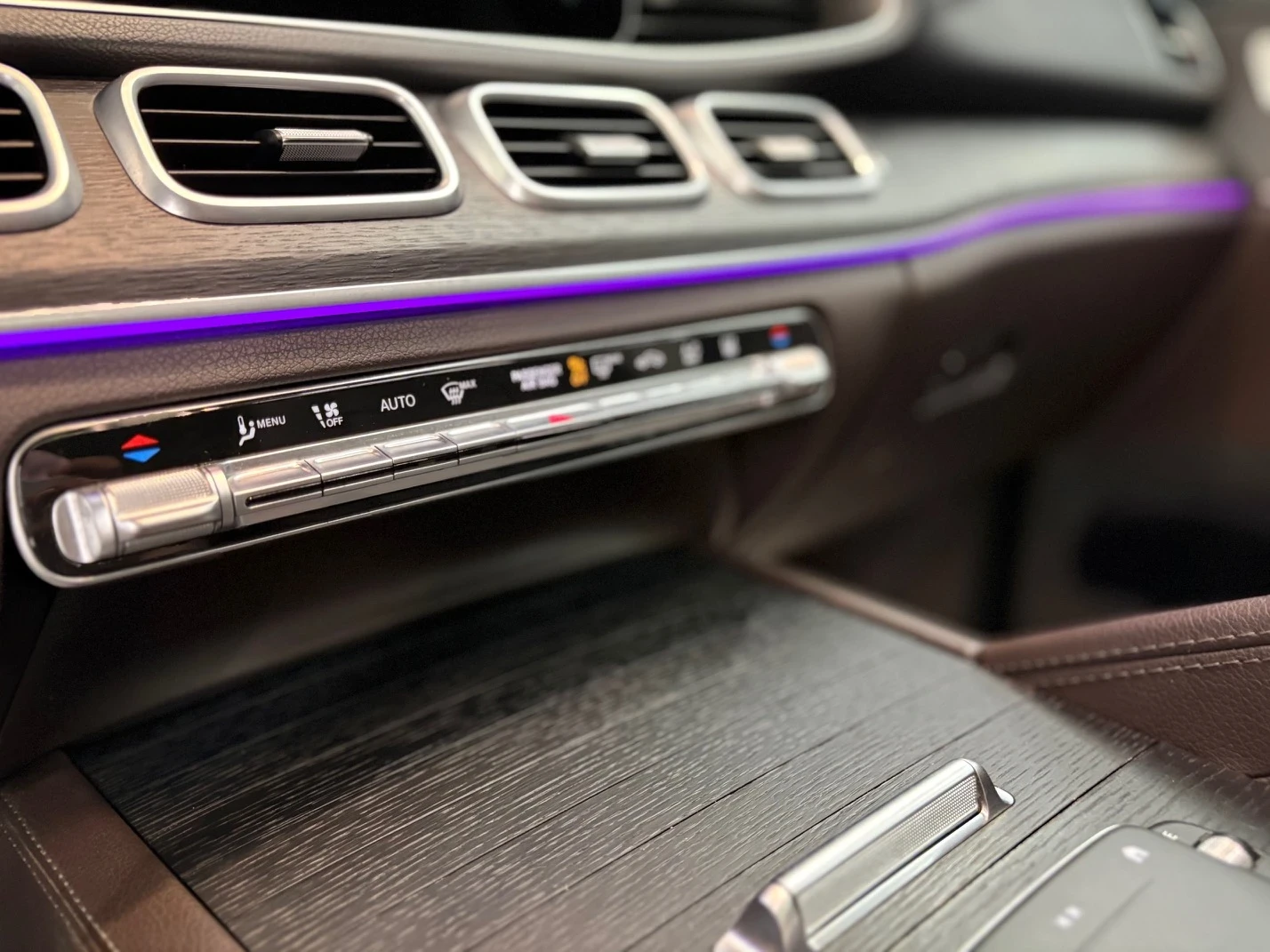 Mercedes-Benz GLE 350 de Premium Plus, снимка 13 - Автомобили и джипове - 53990863