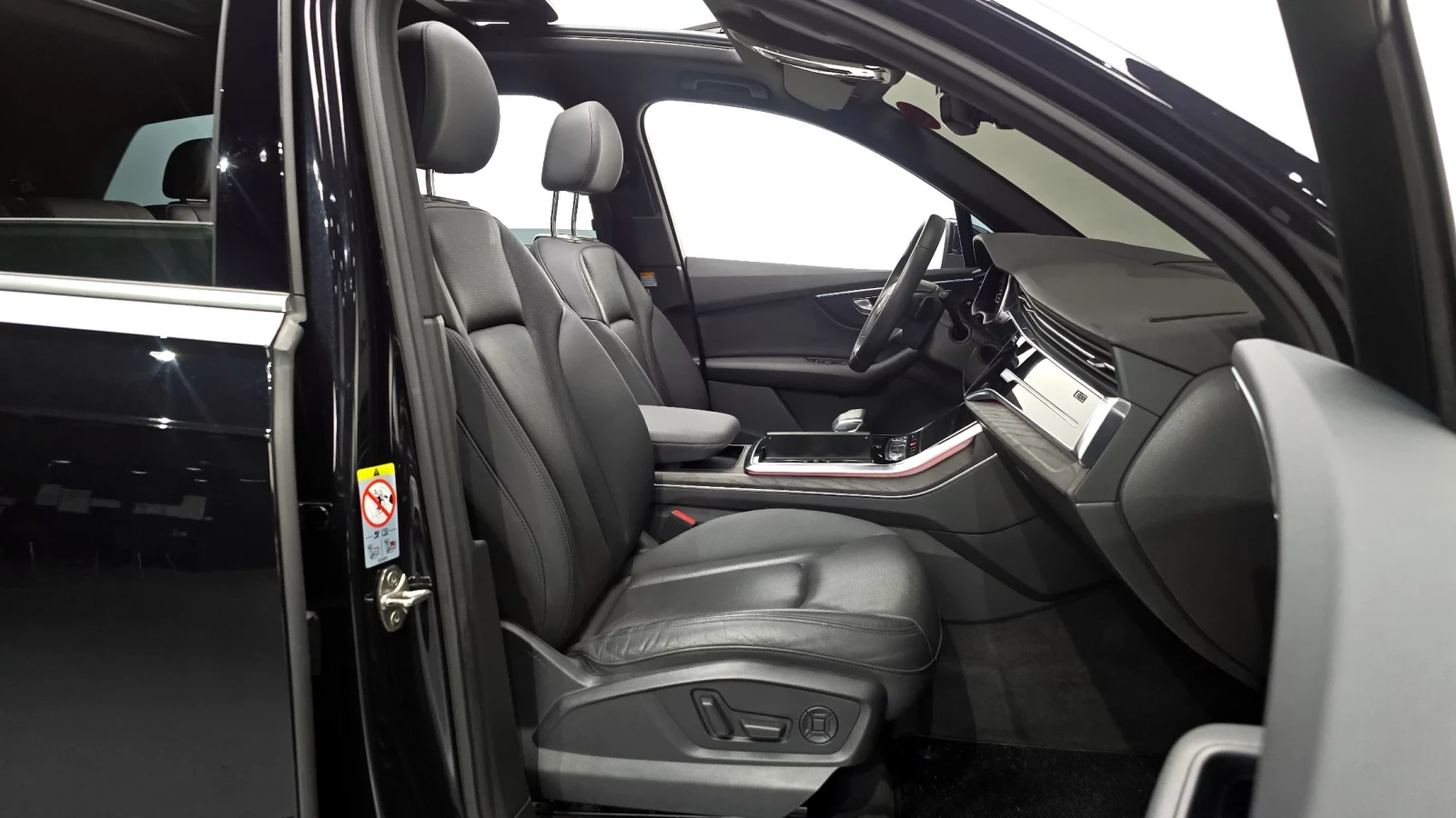Audi Q7 2021* MATRIX* 8ZF* HEAD-UP* DISTRONIK* КРАЙНА ЦЕНА, снимка 14 - Автомобили и джипове - 54378592