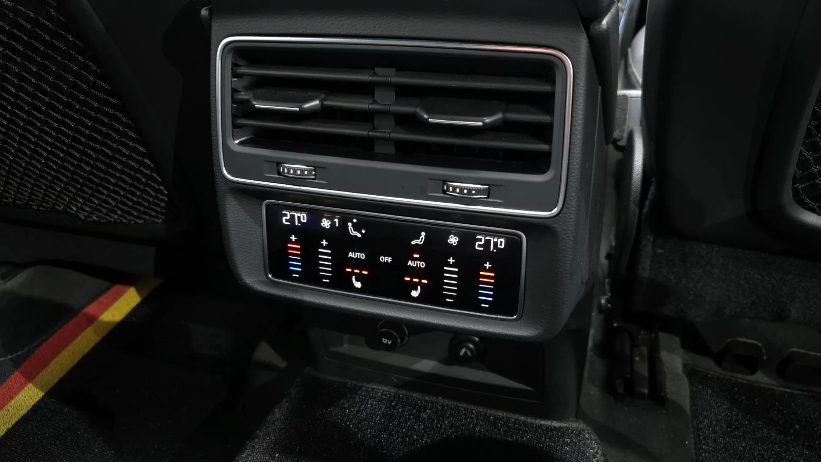 Audi Q7 2021* MATRIX* 8ZF* HEAD-UP* DISTRONIK* КРАЙНА ЦЕНА, снимка 16 - Автомобили и джипове - 54378592