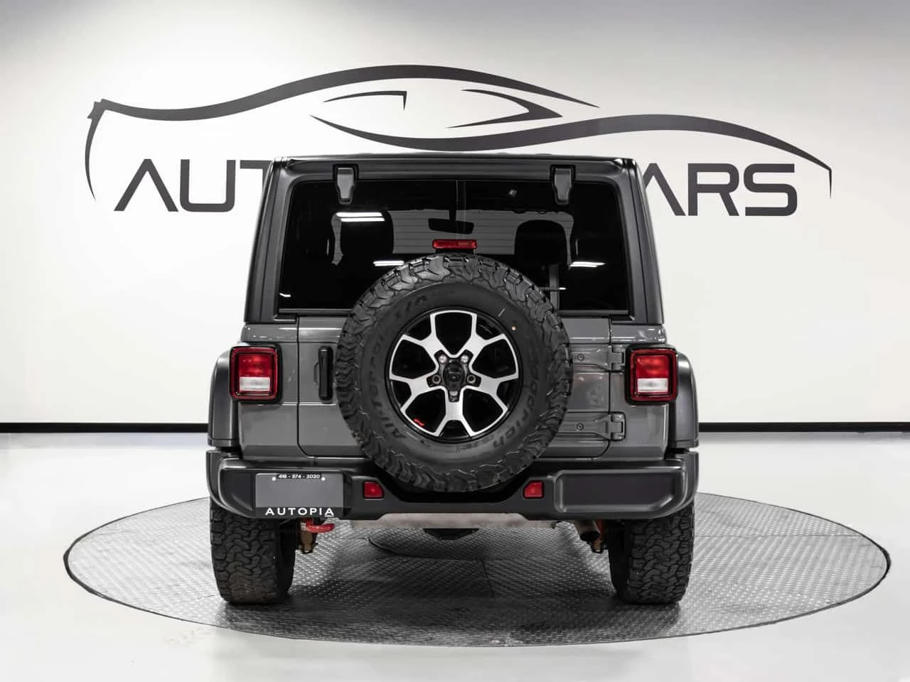 Jeep Wrangler * RUBICON 4x4 NAVIGATION REAR VIEW CAMERA * CARFAX, снимка 4 - Автомобили и джипове - 54896506