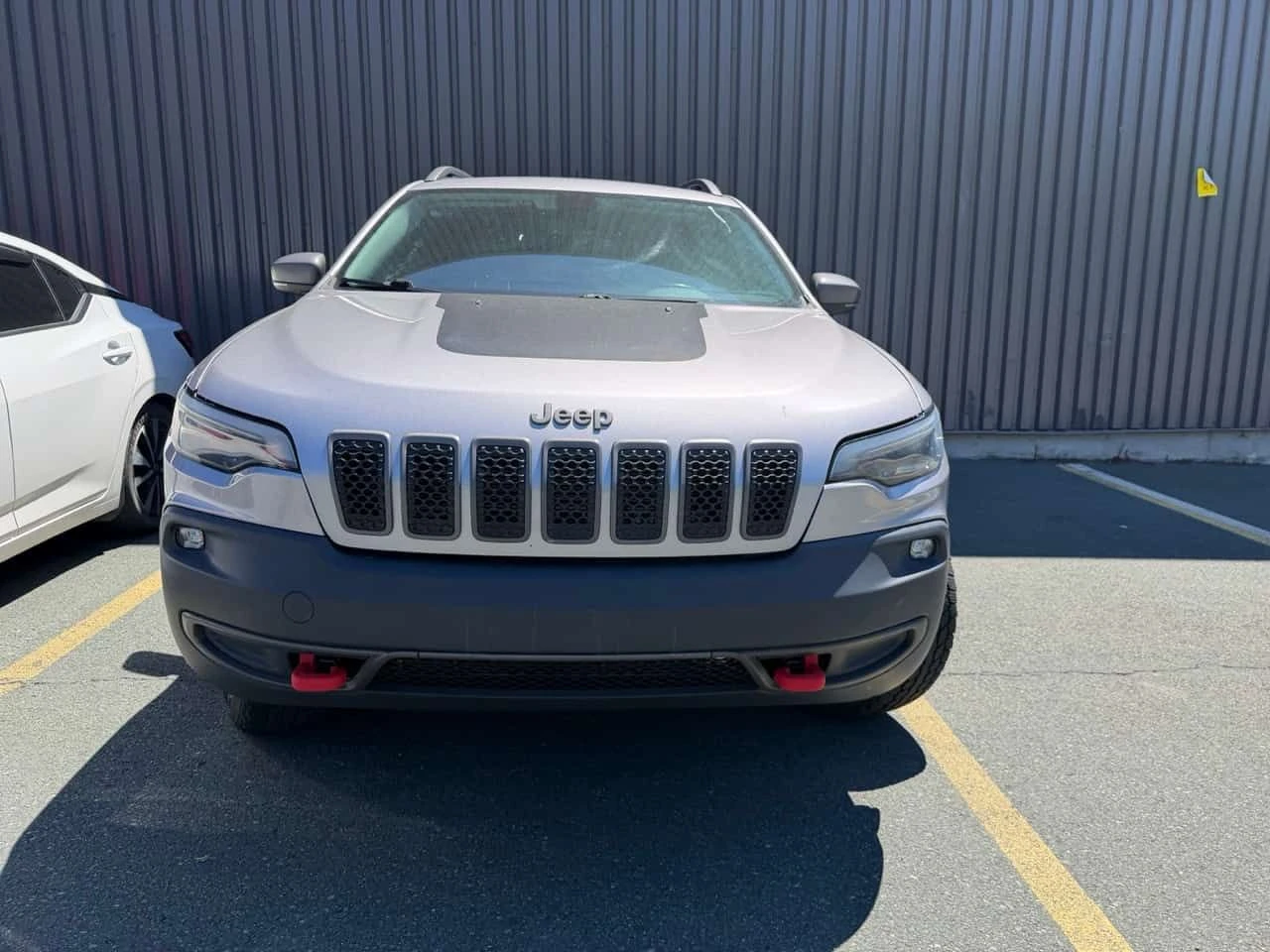 Jeep Cherokee * Trailhawk * ПОДГРЕВИ * ПАНО * KEYLESS * CARFAX, снимка 5 - Автомобили и джипове - 54964083