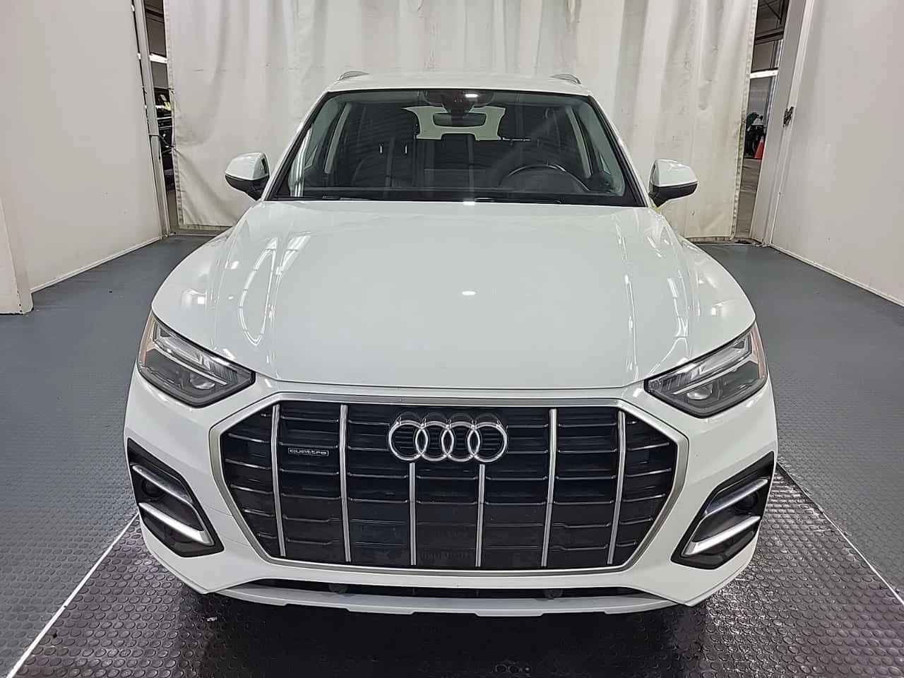 Audi Q5 * KOMFORT * CARFAX * 2 КЛЮЧА * АВТОКРЕДИТ * , снимка 5 - Автомобили и джипове - 55008939