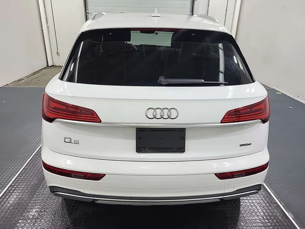 Audi Q5 * KOMFORT * CARFAX * 2 КЛЮЧА * АВТОКРЕДИТ * , снимка 6 - Автомобили и джипове - 55008939