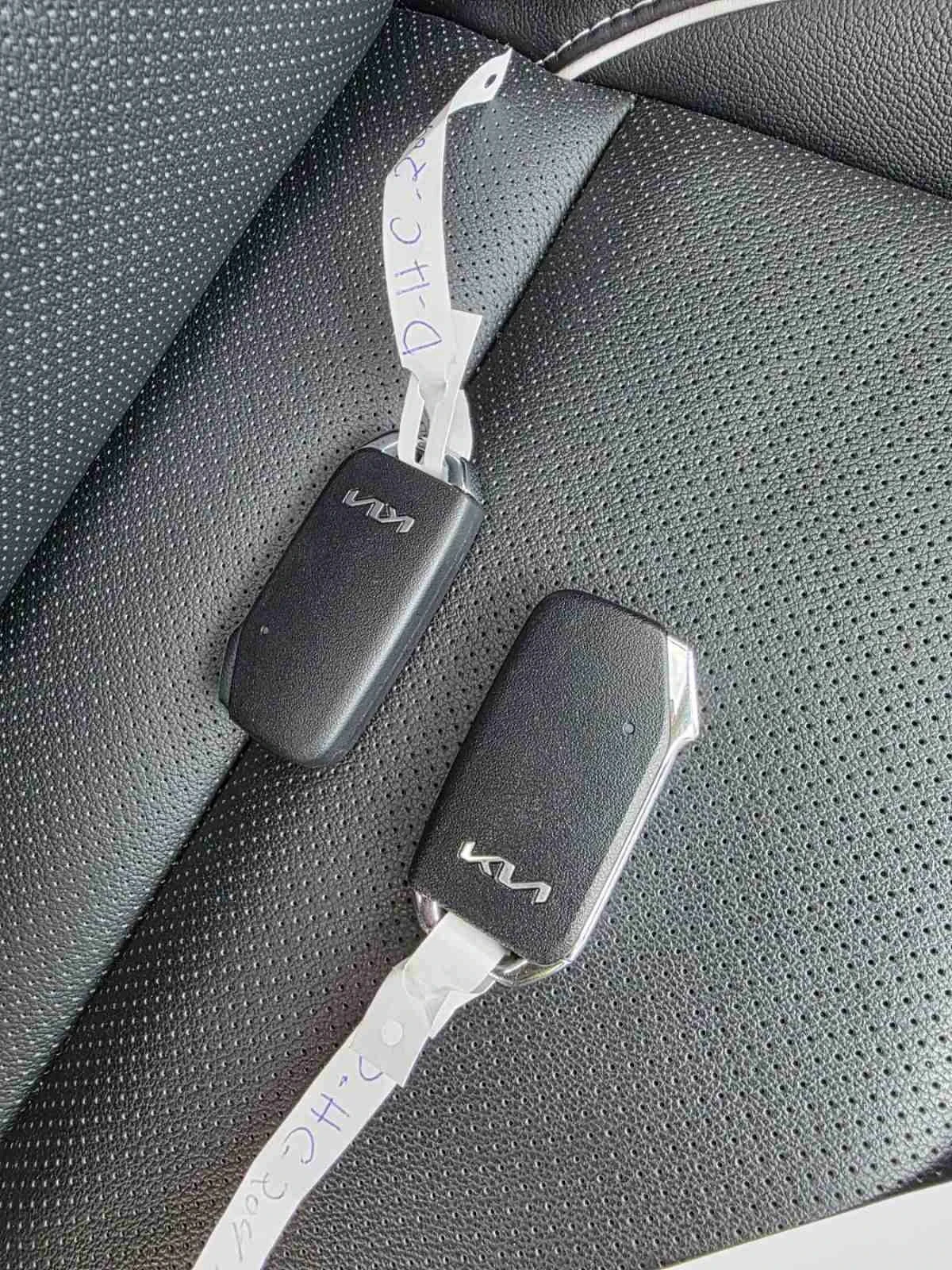 Kia Niro 65kwh Всички екстри, снимка 9 - Автомобили и джипове - 55016563