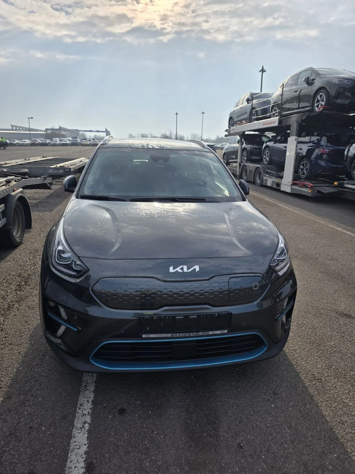 Kia Niro 65kwh Всички екстри, снимка 7 - Автомобили и джипове - 55016563