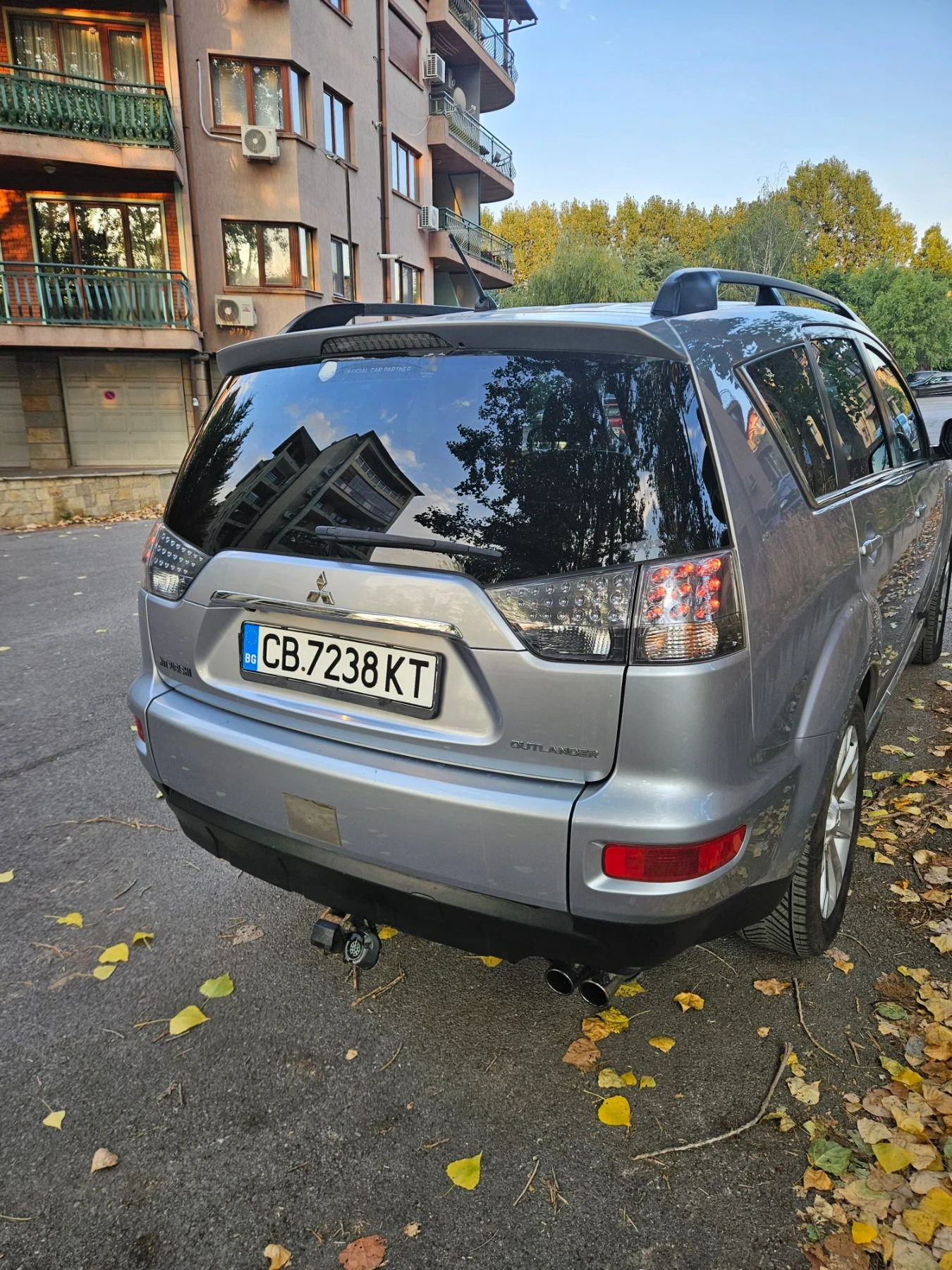 Mitsubishi Outlander, снимка 4 - Автомобили и джипове - 55696066