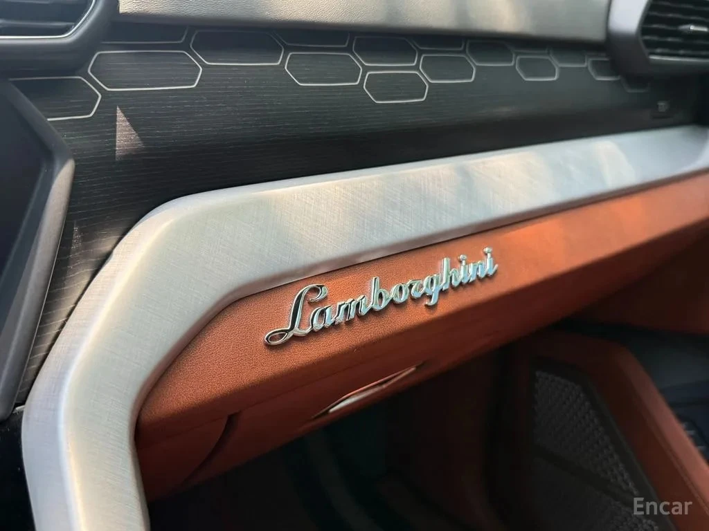 Lamborghini Urus 4.0 V8 , снимка 11 - Автомобили и джипове - 55879554