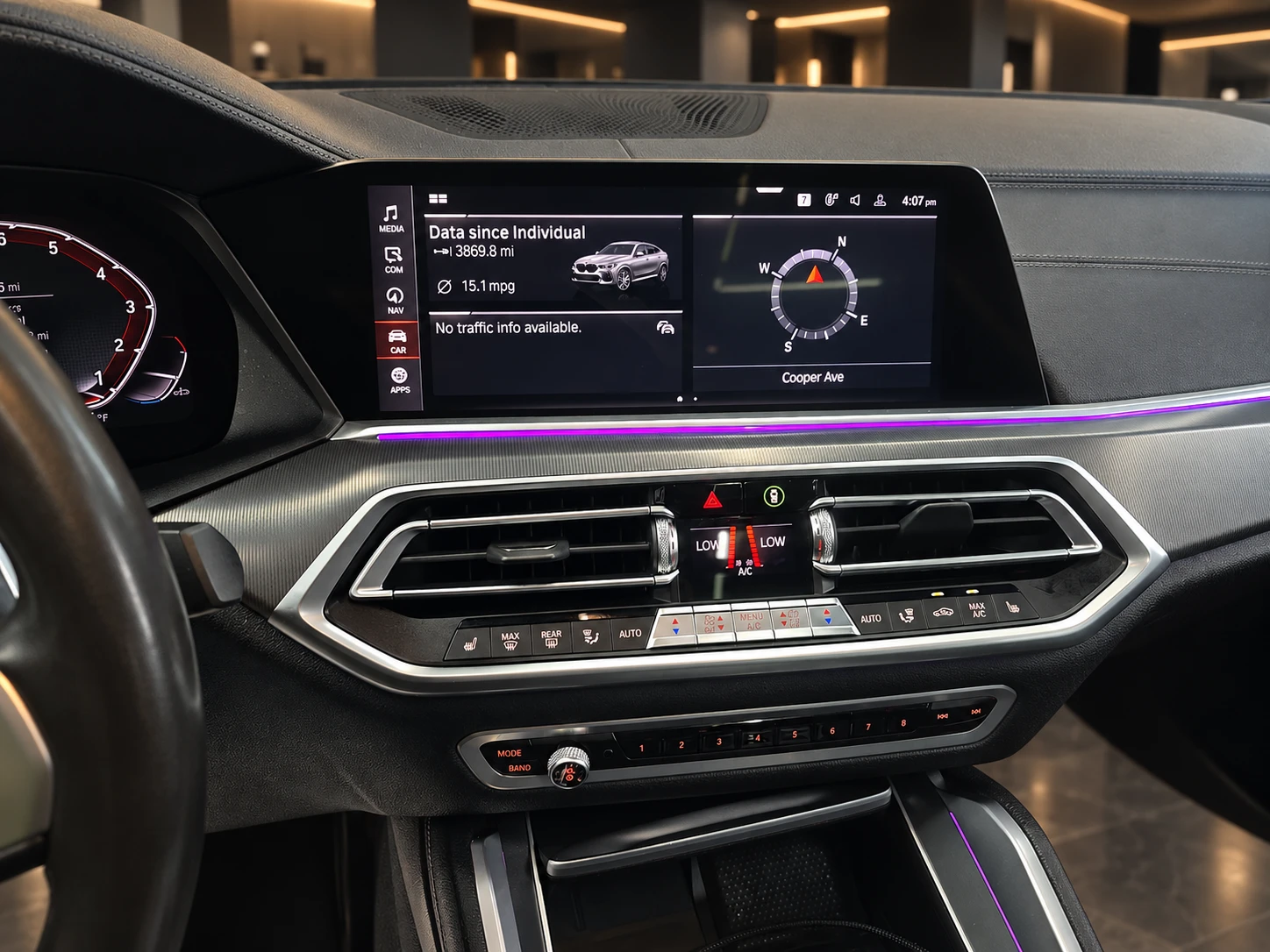 BMW X6 M-Sport* 40i* xDrive* GESTURE* HEAD UP* MULTI-SEAT, снимка 11 - Автомобили и джипове - 55963571