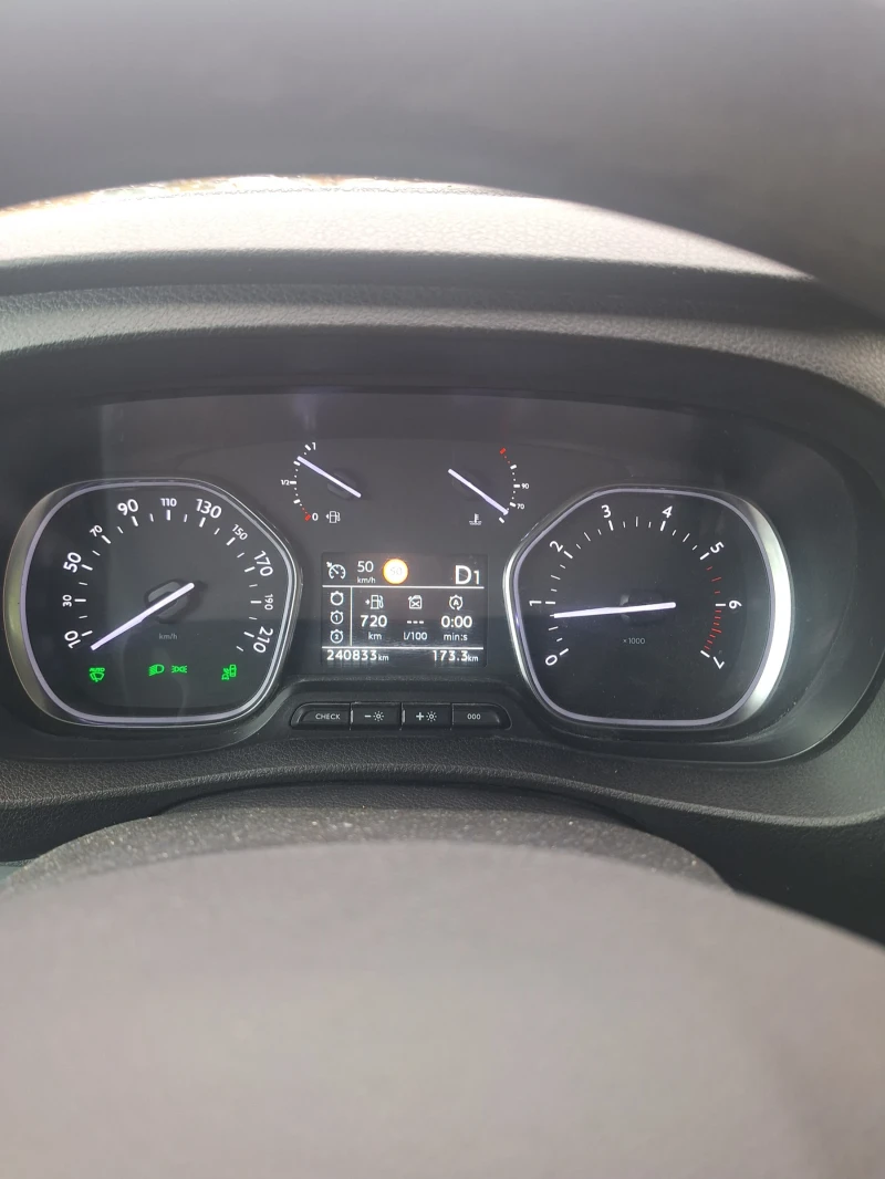 Peugeot Expert, снимка 11 - Бусове и автобуси - 52496460