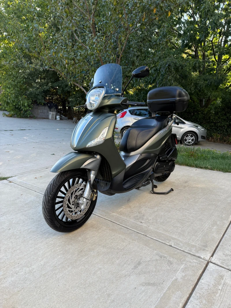 Piaggio Beverly 9000 km !!! 2018, снимка 4 - Мотоциклети и мототехника - 51771179