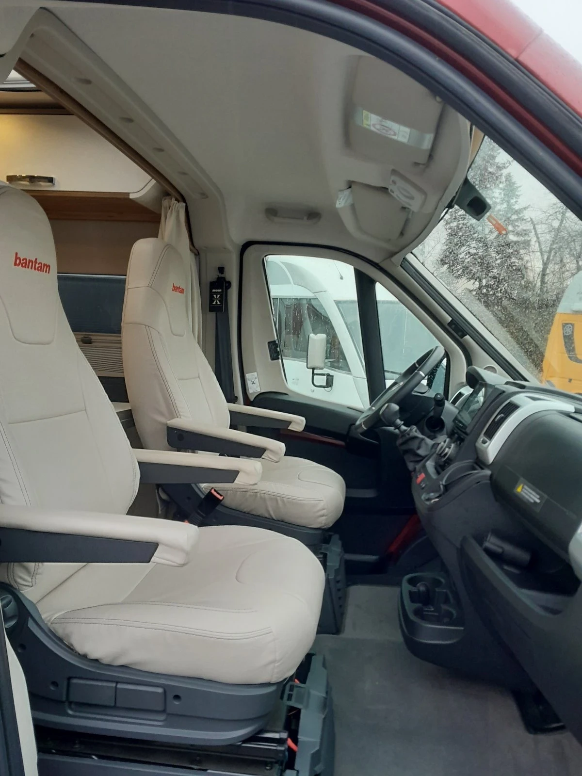 ������ Pilote Bantam 600 | Mobile.bg � ����������� 10