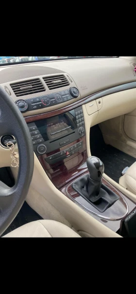 Mercedes-Benz E 200 Kompressor, снимка 5