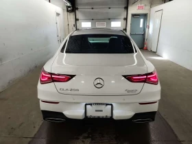 Mercedes-Benz CLA 250 ALCANTARA* ПАМЕТ* AMBIENT* 2 КЛЮЧА* CARFAX * , снимка 17