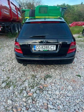 Mercedes-Benz C 220 220, снимка 2
