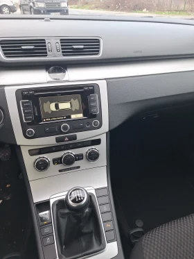 VW Passat - 5700 € / 11148.23 лв. - 74993947 11