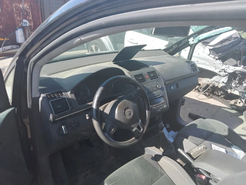 VW Touran 1.4tsi[CDG], снимка 6 - Автомобили и джипове - 45613891