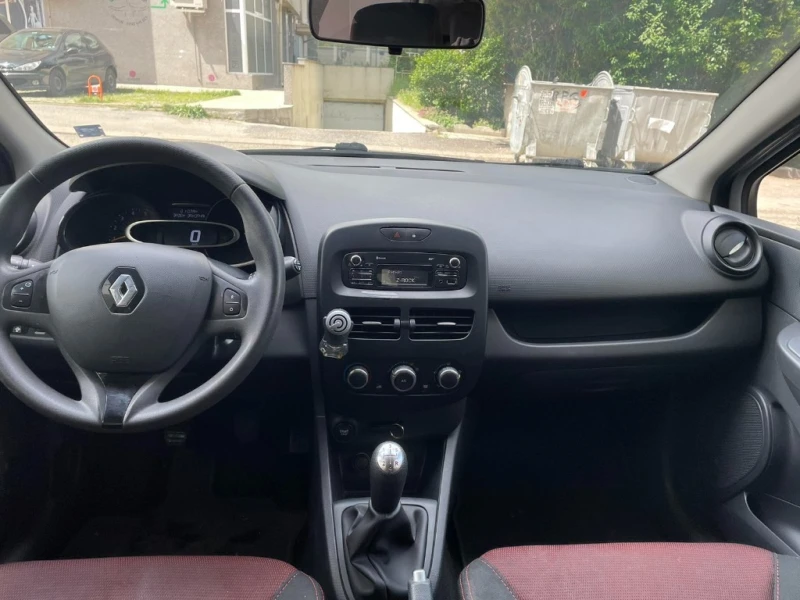 Renault Clio 1.5 dCi, снимка 6 - Автомобили и джипове - 47109171