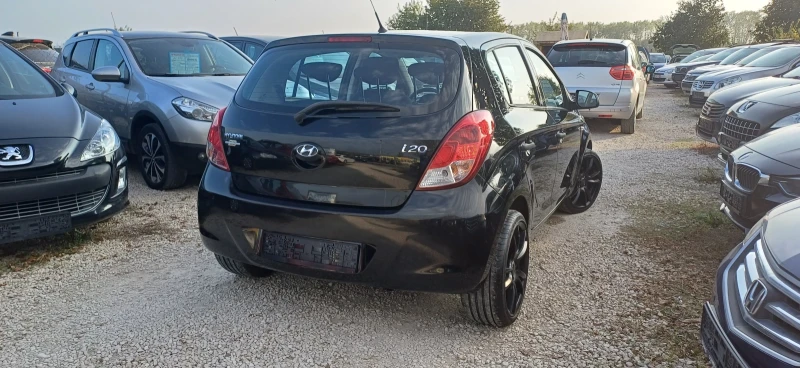 Hyundai I20, снимка 4 - Автомобили и джипове - 47893028