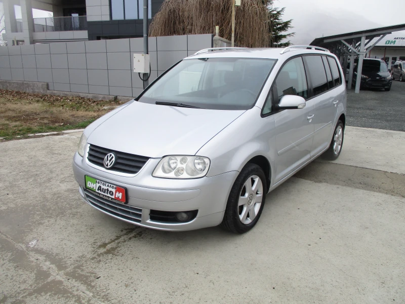 VW Touran 2.0/6ск./136кс./7 места/, снимка 8 - Автомобили и джипове - 48471041