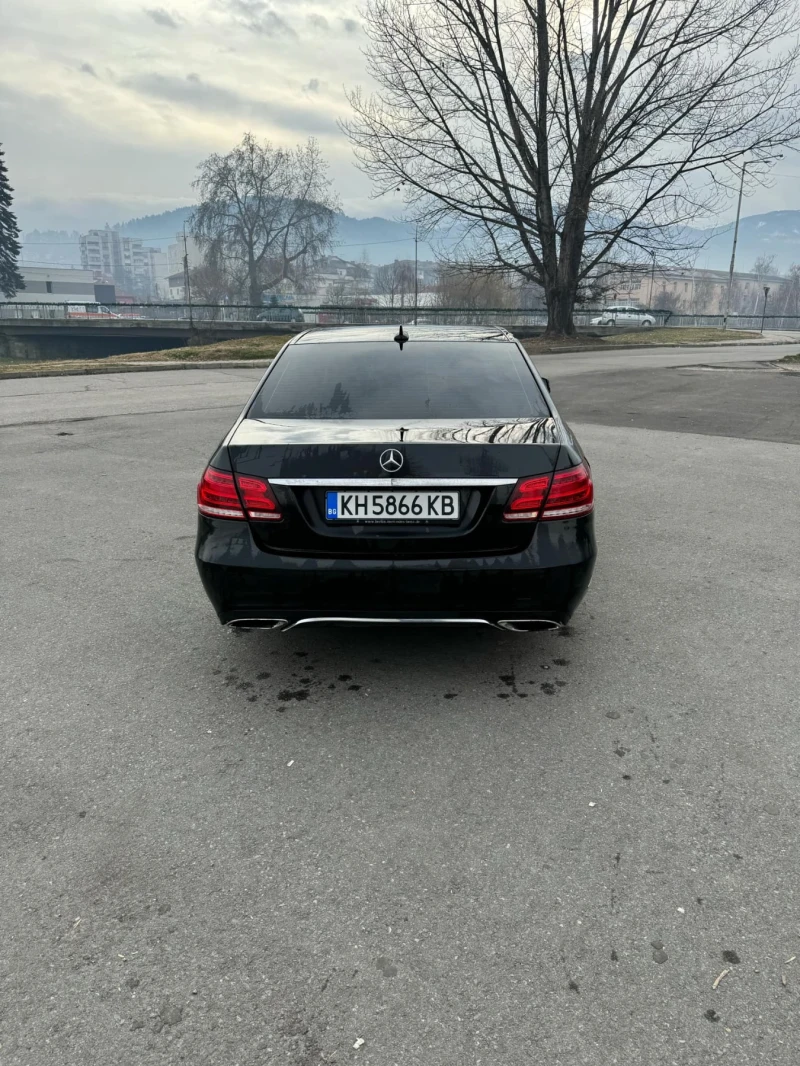 Mercedes-Benz E 200, снимка 4 - Автомобили и джипове - 48540846