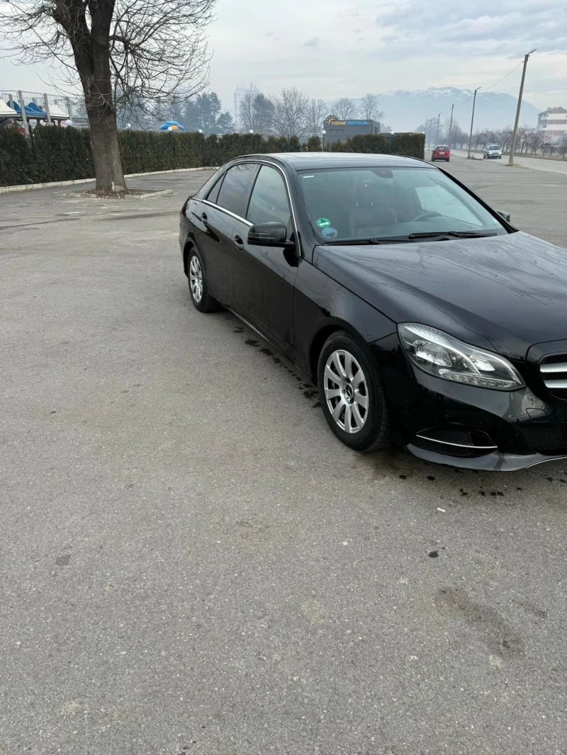 Mercedes-Benz E 200, снимка 3 - Автомобили и джипове - 48540846