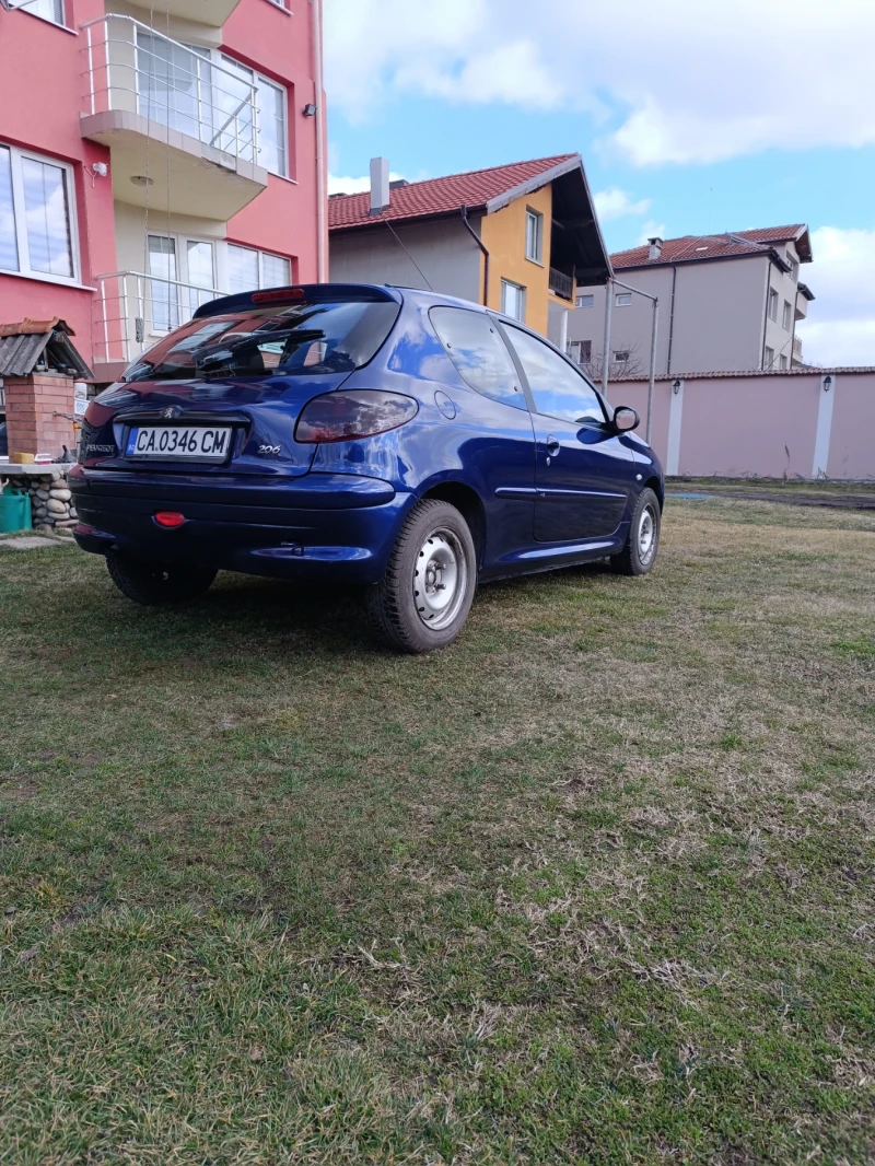 Peugeot 206 1.1i, снимка 5 - Автомобили и джипове - 49347487