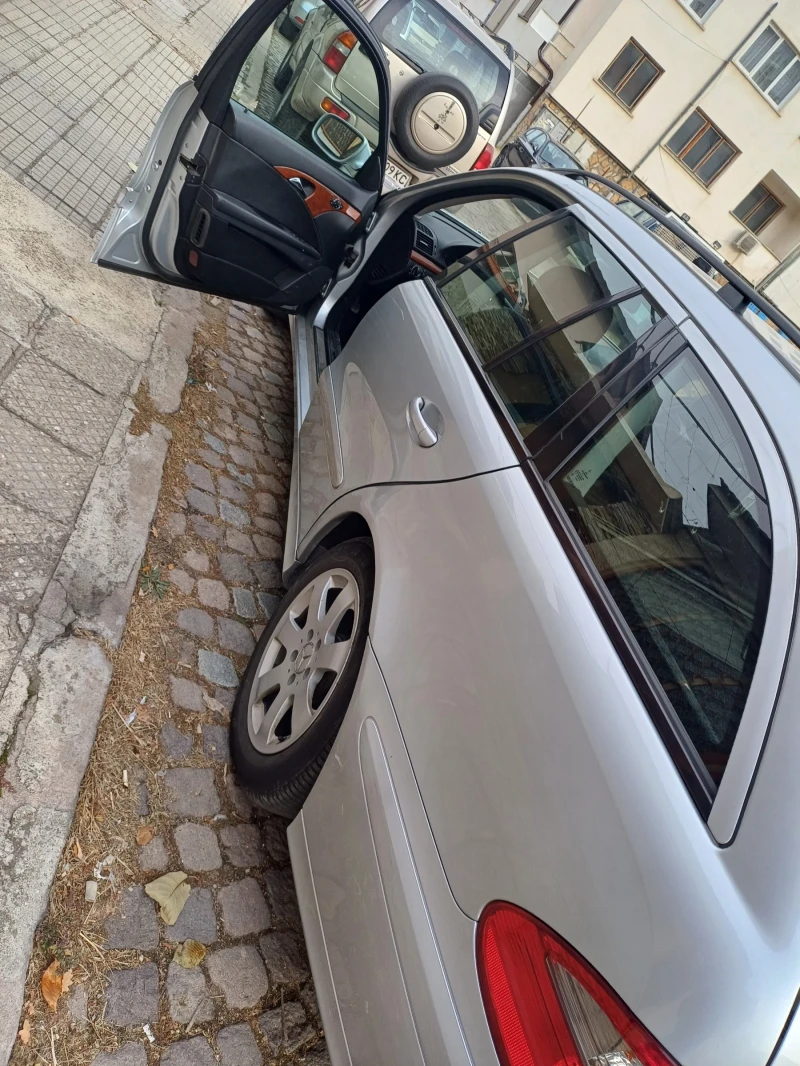 Mercedes-Benz 220 2.2, снимка 4 - Автомобили и джипове - 52554610