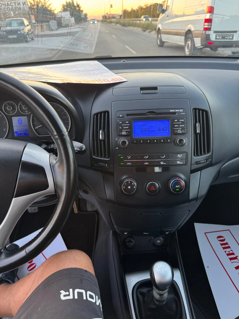 Hyundai I30 1.6, снимка 12 - Автомобили и джипове - 52327603