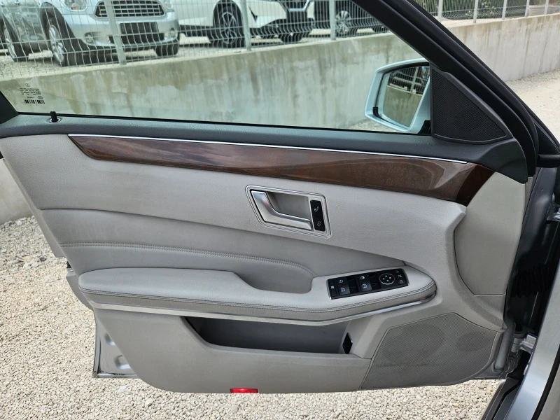 Mercedes-Benz E 250 Е-250 / 204 к.с. , снимка 15 - Автомобили и джипове - 52258514